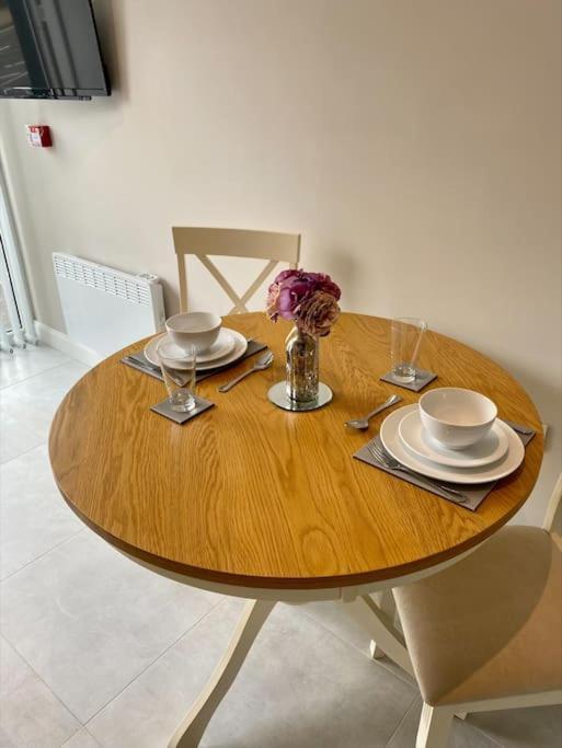 Erne Getaway No.8 Brand New 1 Bed Apartment Enniskillen Buitenkant foto