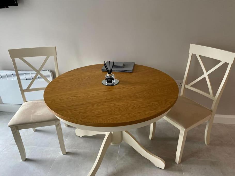 Erne Getaway No.8 Brand New 1 Bed Apartment Enniskillen Buitenkant foto